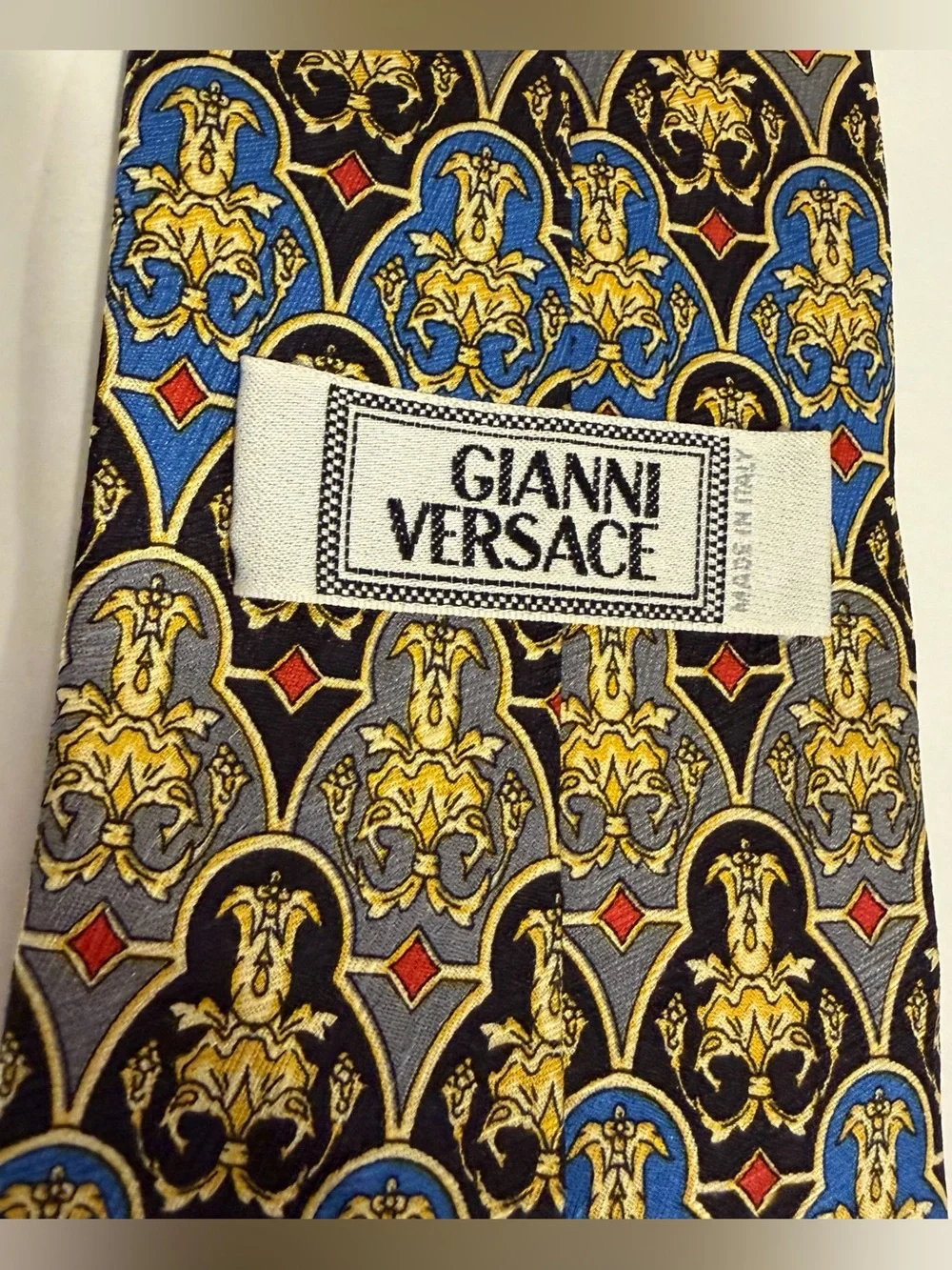 GIANNI VERSACE SILK TIE 90'S BAROQUE RED GOLD vintage